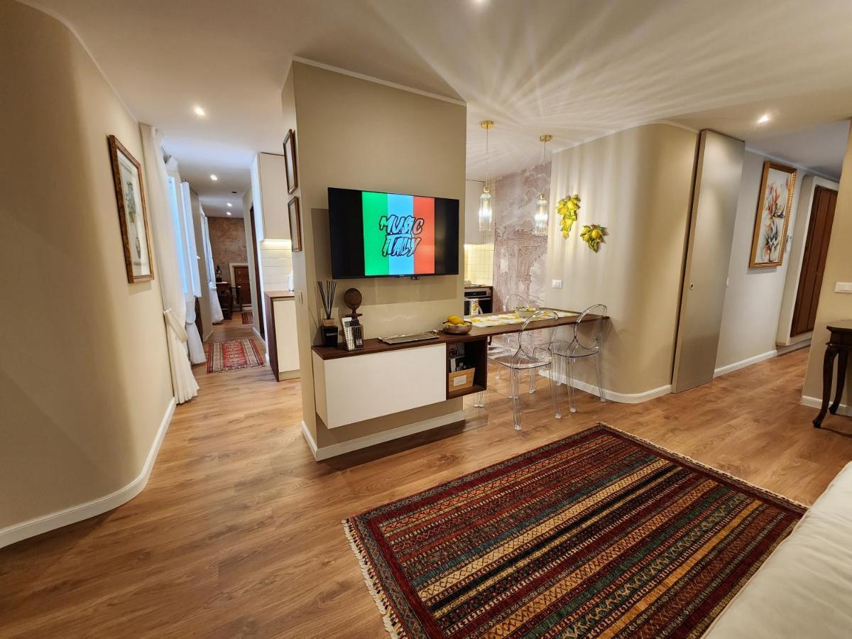 Charming Stay In Roma - Luxury Holiday Apartment Dış mekan fotoğraf