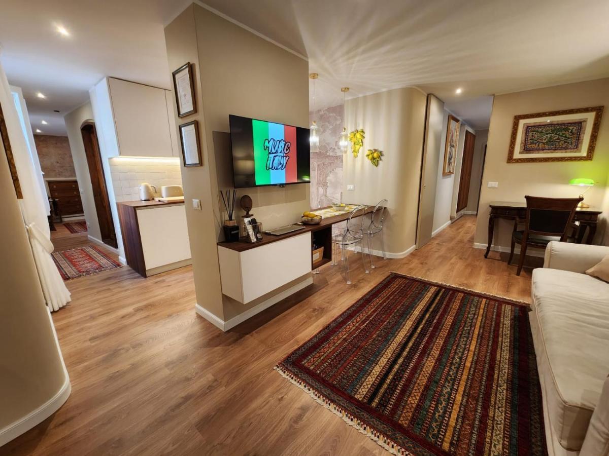 Charming Stay In Roma - Luxury Holiday Apartment Dış mekan fotoğraf